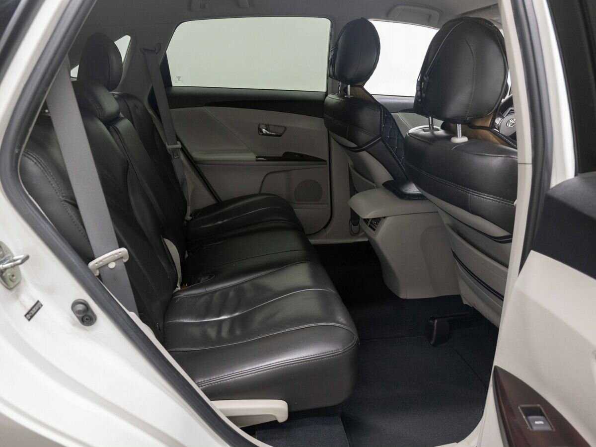 Toyota Venza с пробегом — 2009 год. Фото: #11