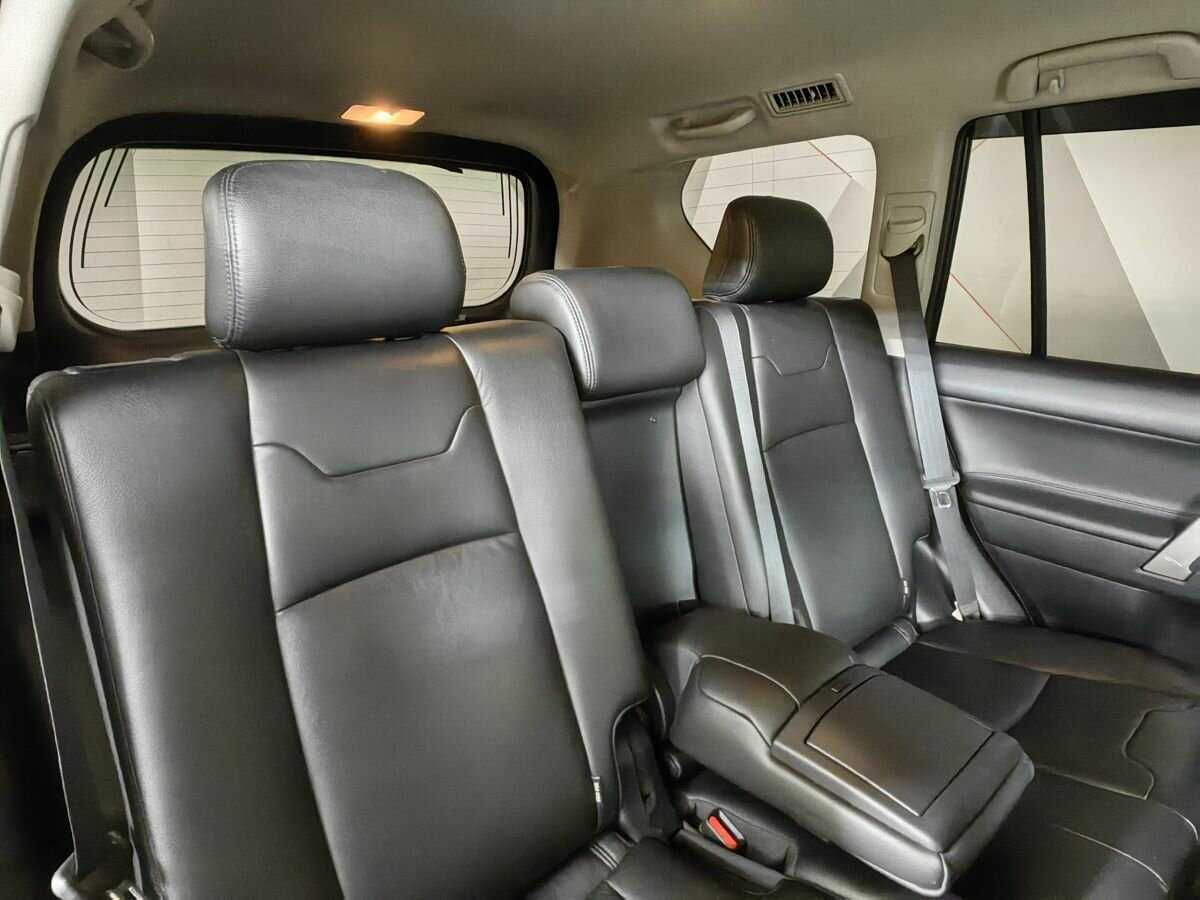 Toyota Land Cruiser Prado с пробегом — 2020 год. Фото: #12