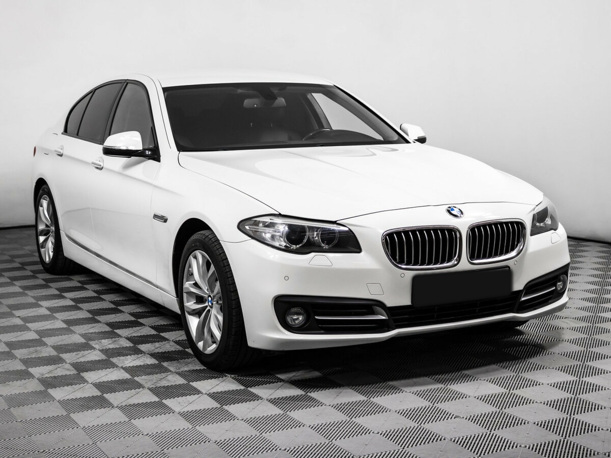 BMW 5 серии с пробегом — 2015 год. Фото: #2