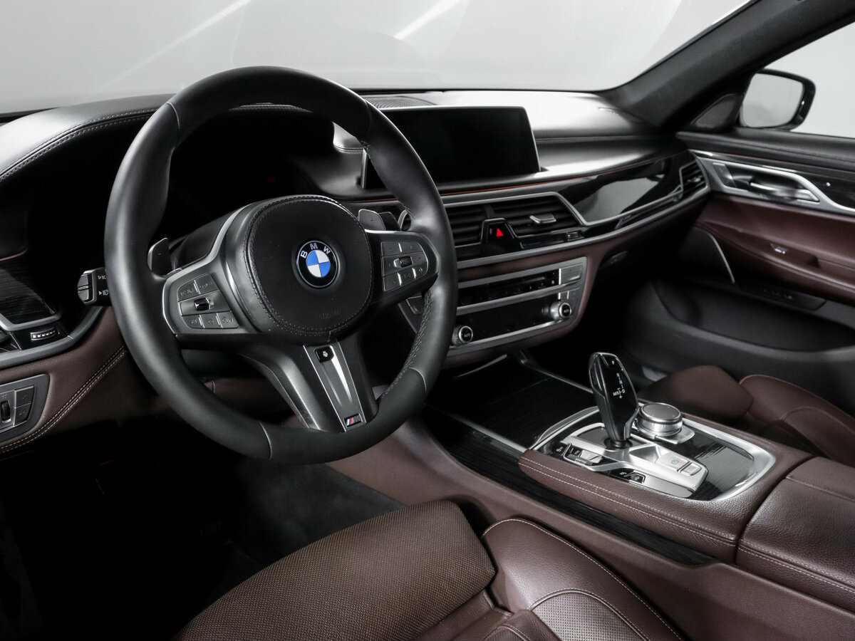 BMW 7 серии с пробегом — 2019 год. Фото: #11