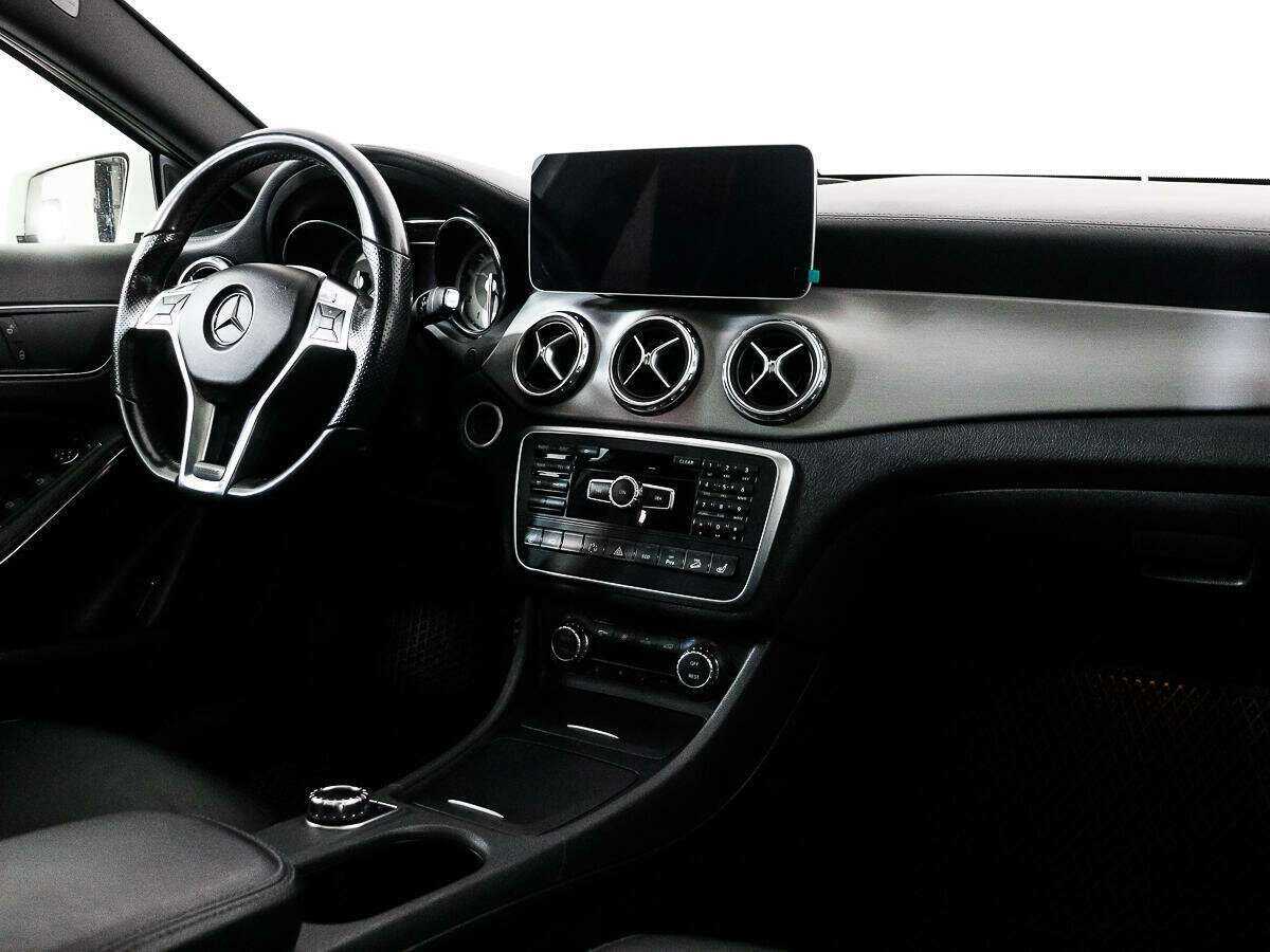 Mercedes-Benz GLA с пробегом — 2014 год. Фото: #8
