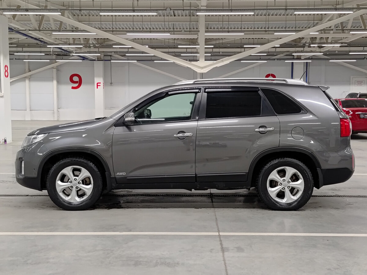 Kia Sorento с пробегом — 2013 год. Фото: #7