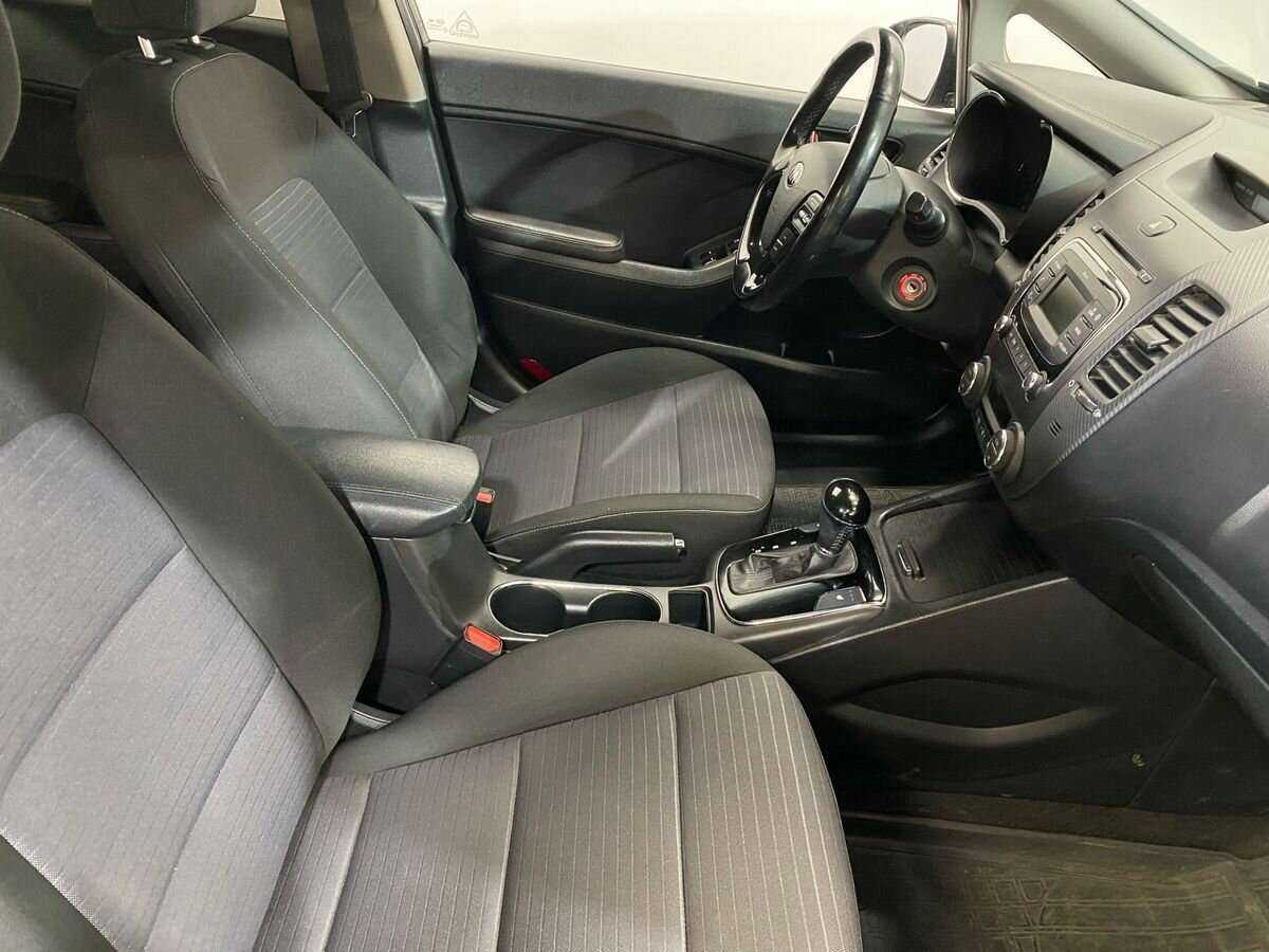 Kia Cerato с пробегом — 2018 год. Фото: #9