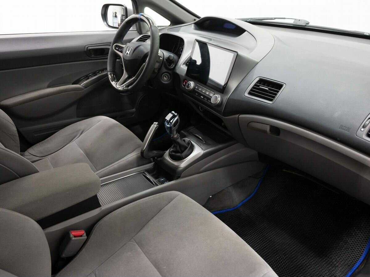 Honda Civic с пробегом — 2007 год. Фото: #10