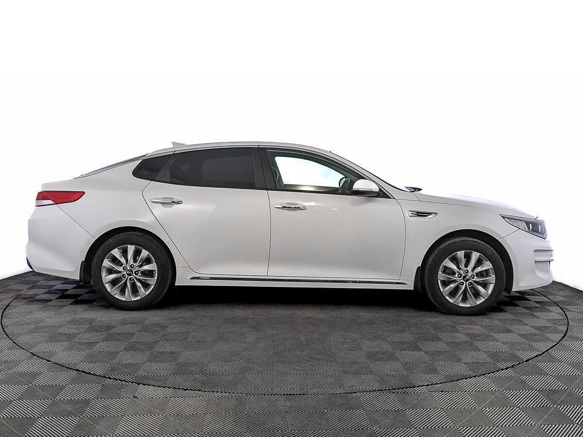 Kia Optima с пробегом — 2017 год. Фото: #3