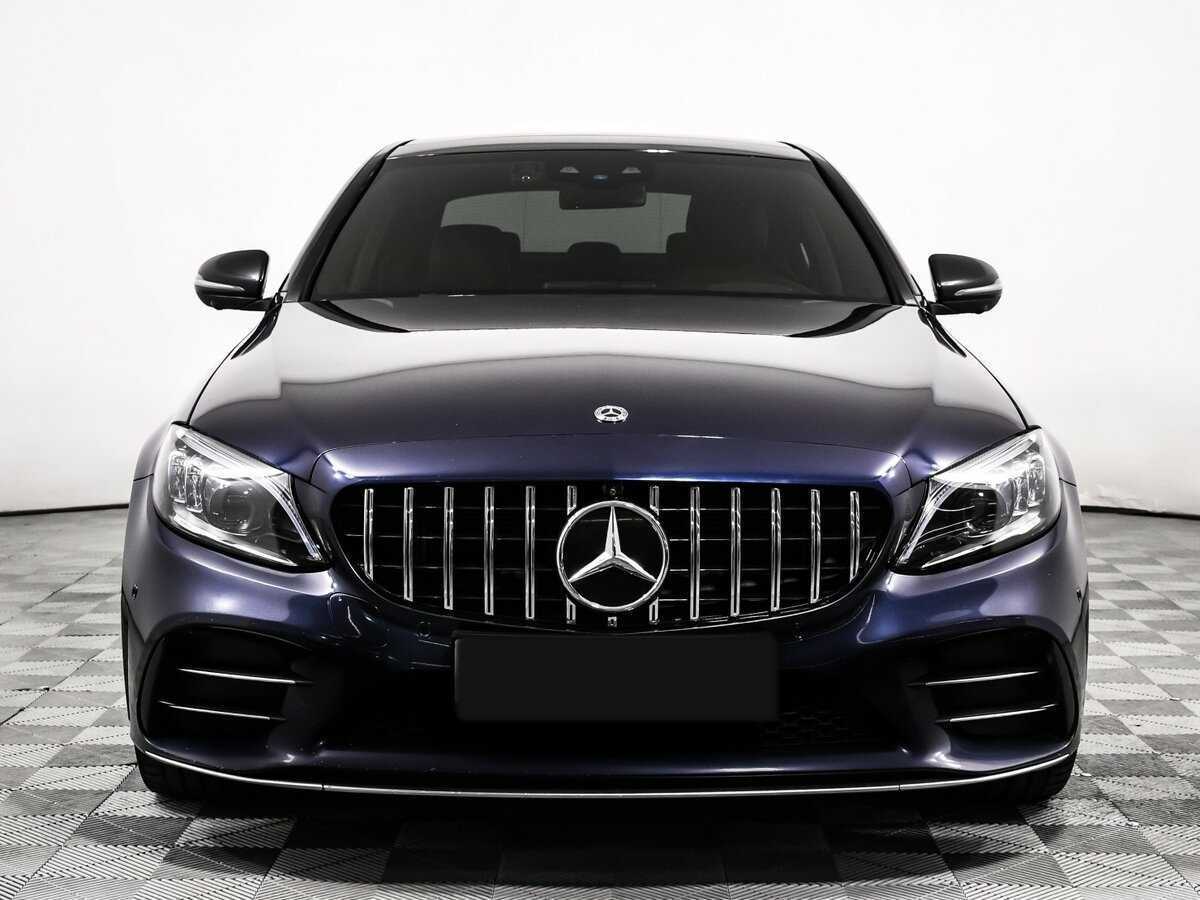 Mercedes-Benz C-Класс AMG с пробегом — 2018 год. Фото: #1