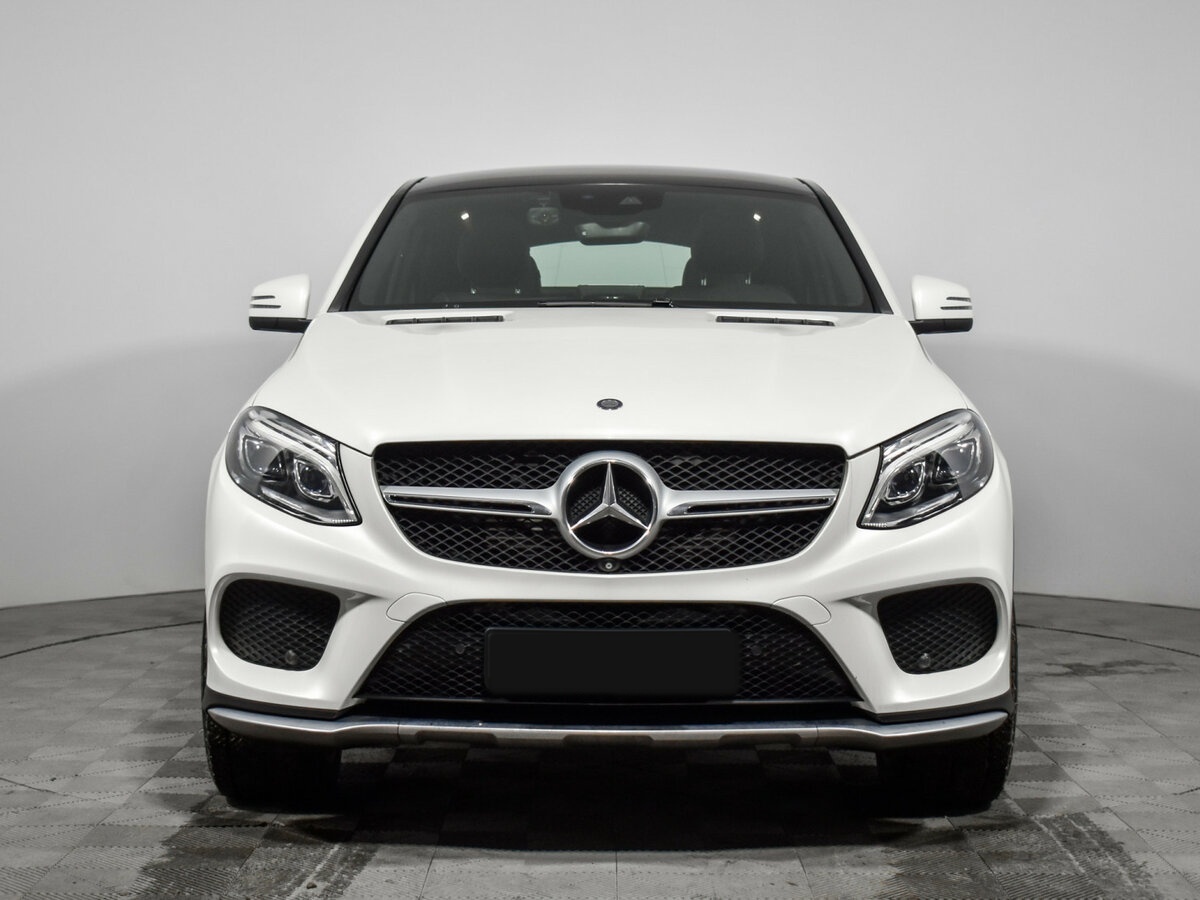 Mercedes-Benz GLE Coupe с пробегом — 2015 год. Фото: #1