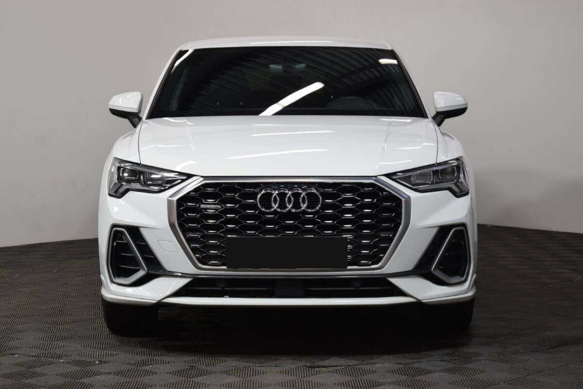 Audi Q3 Sportback с пробегом — 2021 год. Фото: #1
