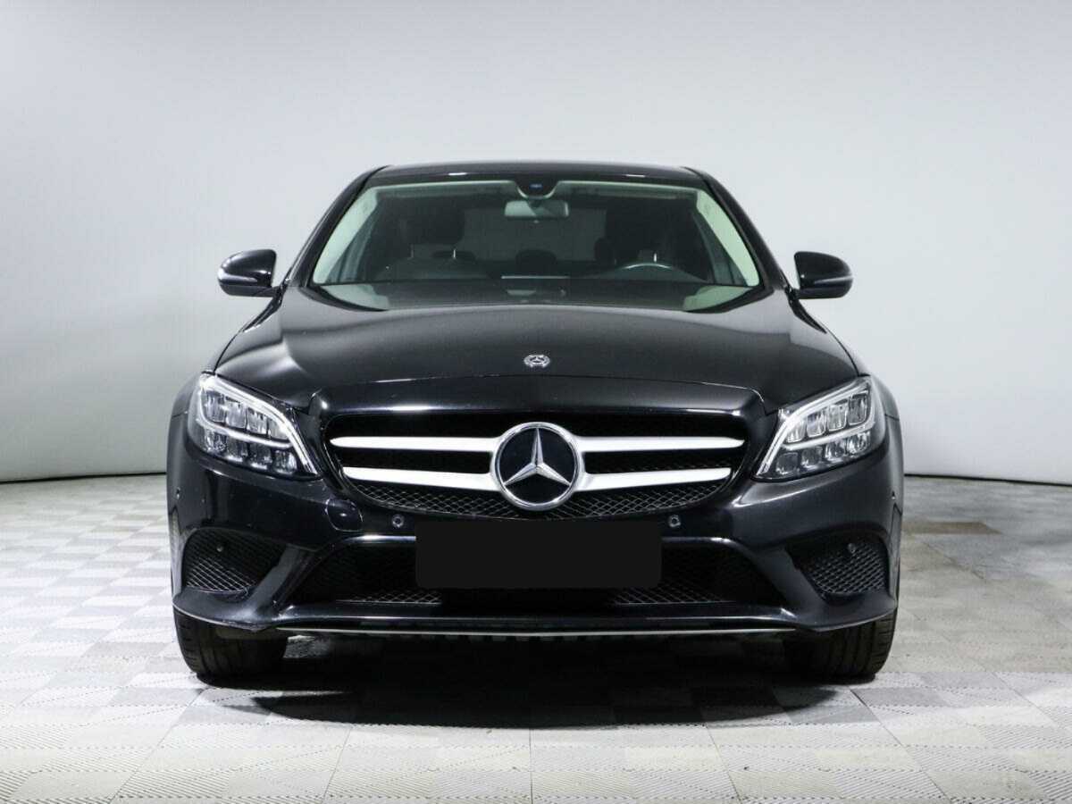 Mercedes-Benz C-Класс с пробегом — 2018 год. Фото: #1