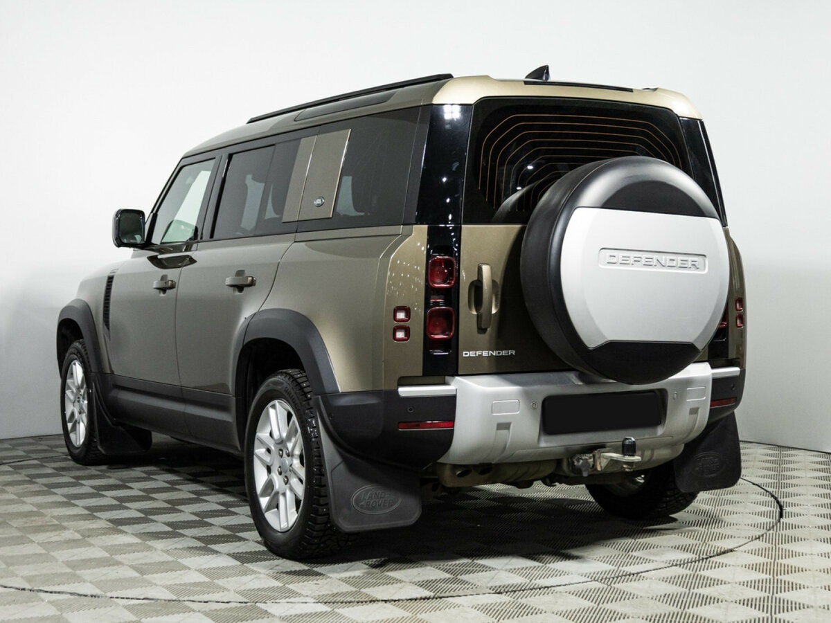 Land Rover Defender с пробегом — 2021 год. Фото: #4