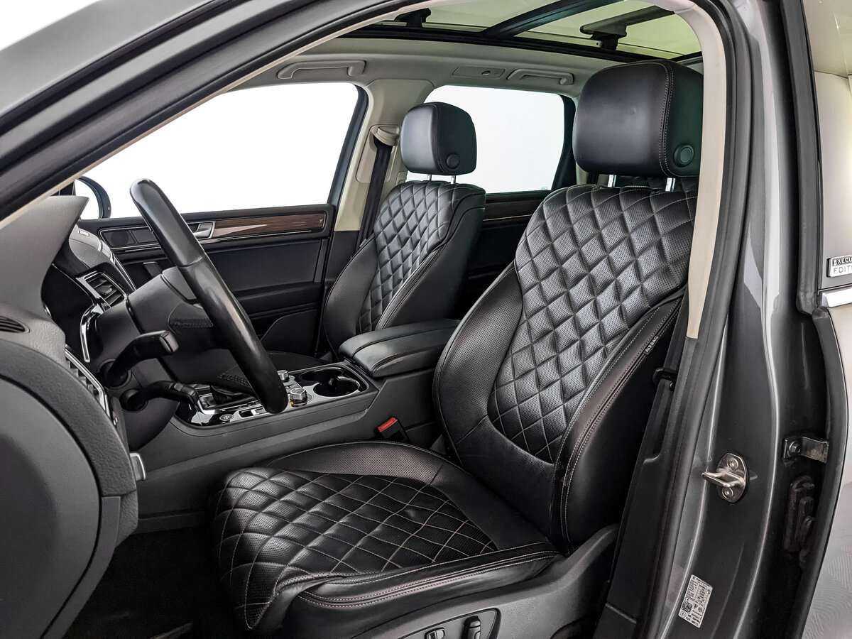 Volkswagen Touareg с пробегом — 2017 год. Фото: #14