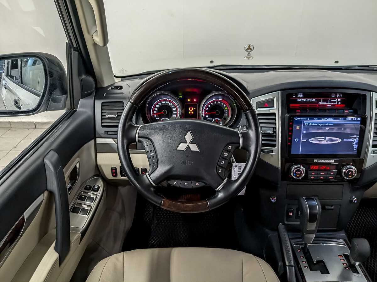 Mitsubishi Pajero с пробегом — 2020 год. Фото: #21