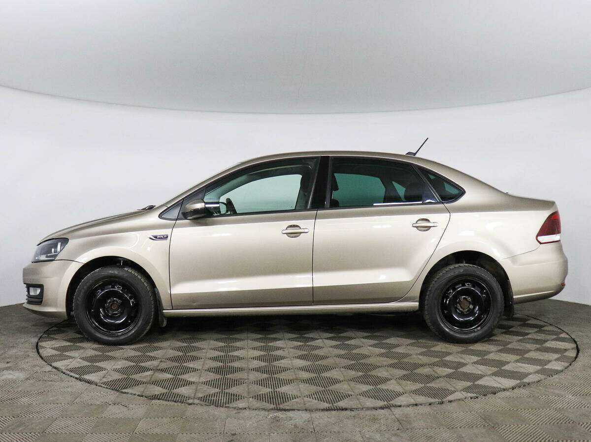 Volkswagen Polo с пробегом — 2018 год. Фото: #6