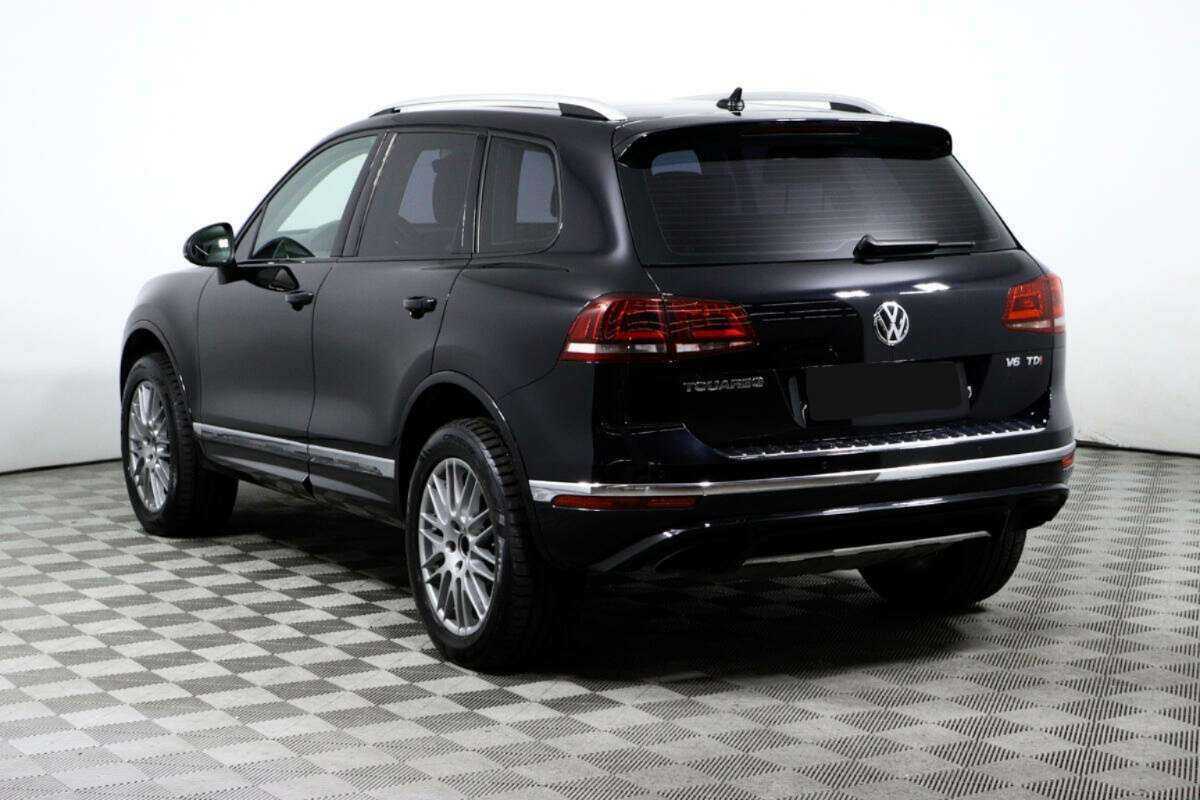 Volkswagen Touareg с пробегом — 2016 год. Фото: #6