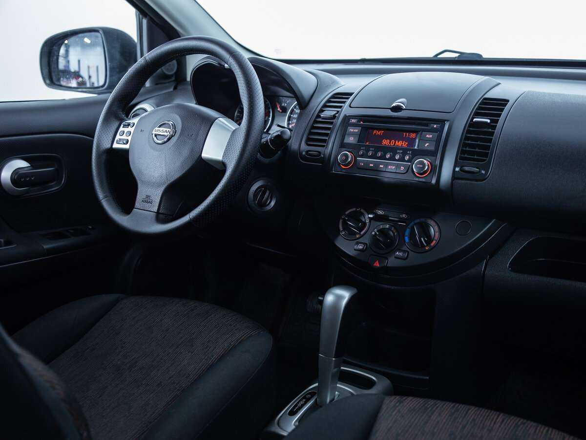 Nissan Note с пробегом — 2011 год. Фото: #10