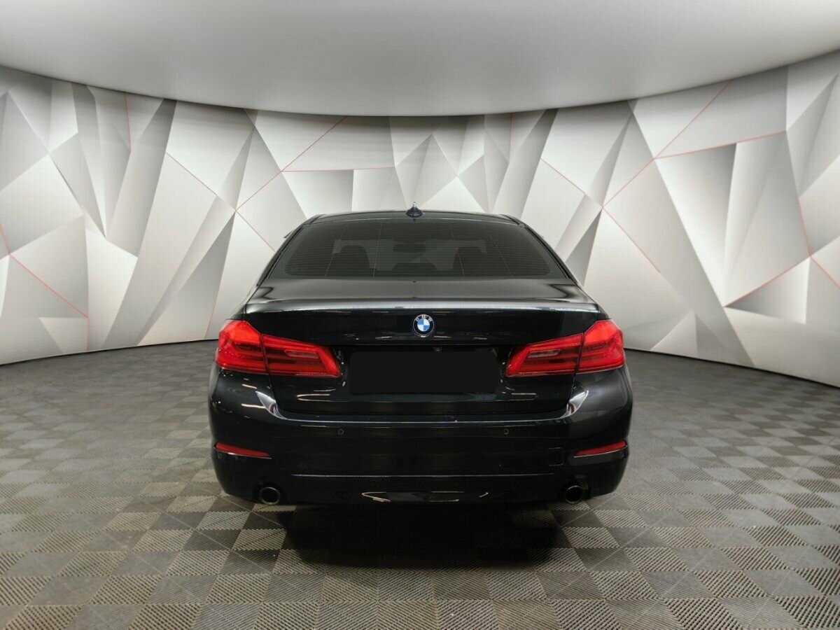 BMW 5 серии с пробегом — 2017 год. Фото: #7