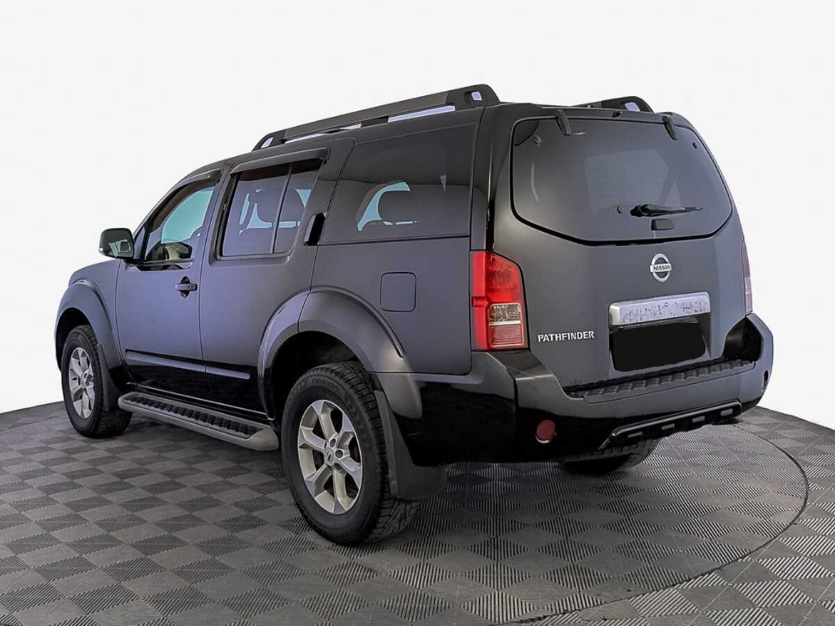 Nissan Pathfinder с пробегом — 2012 год. Фото: #6
