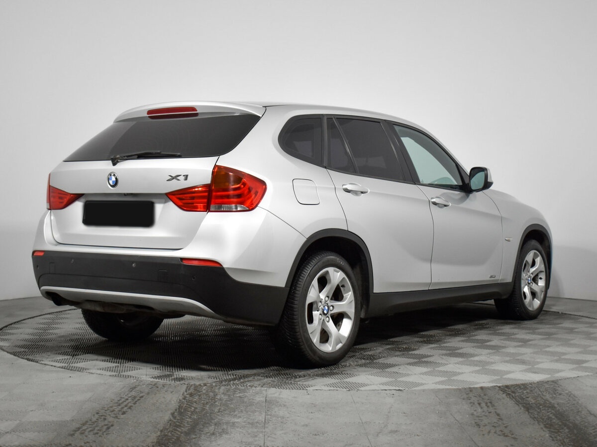 BMW X1 с пробегом — 2010 год. Фото: #3