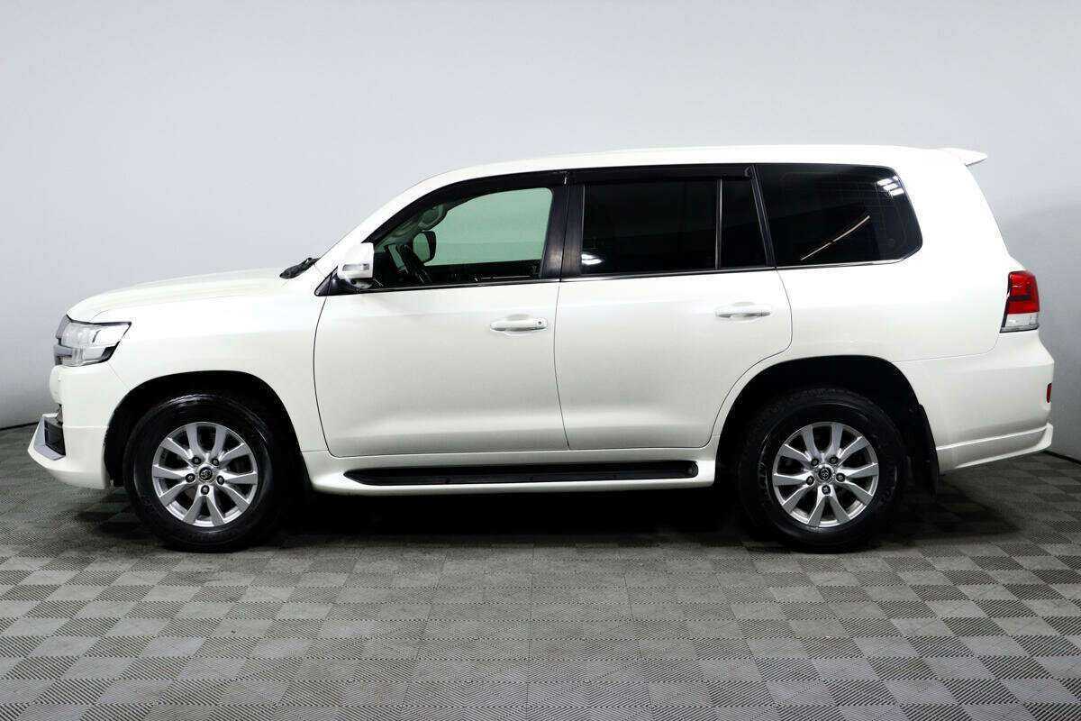 Toyota Land Cruiser с пробегом — 2015 год. Фото: #7