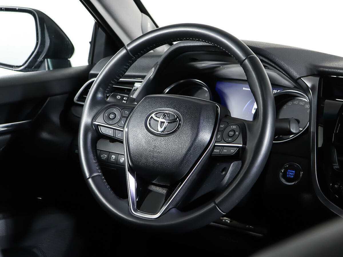 Toyota Camry с пробегом — 2021 год. Фото: #15