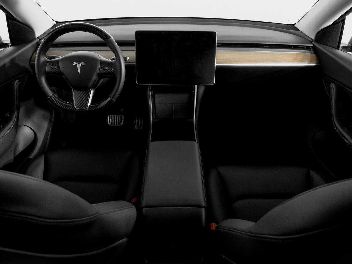 Tesla Model Y с пробегом — 2021 год. Фото: #10