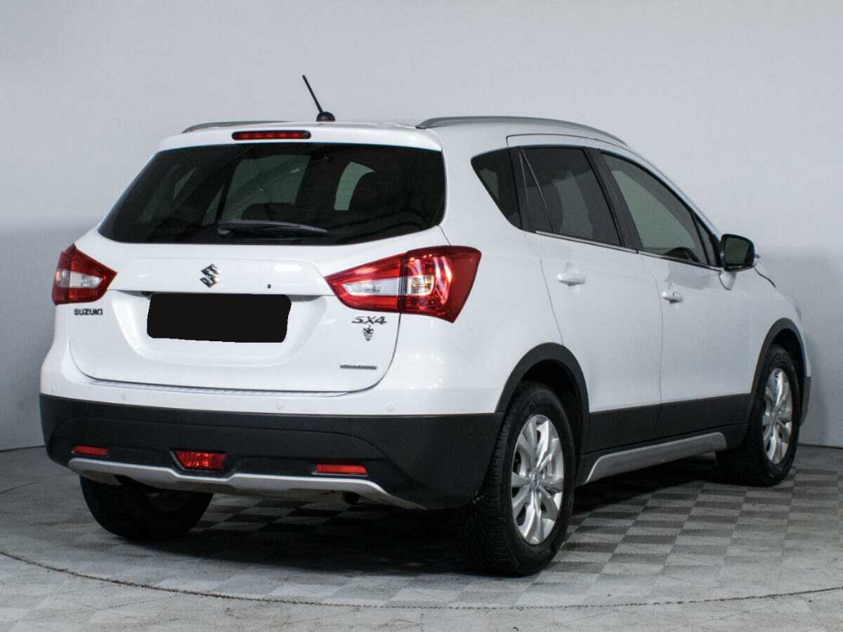 Suzuki SX4 с пробегом — 2018 год. Фото: #4