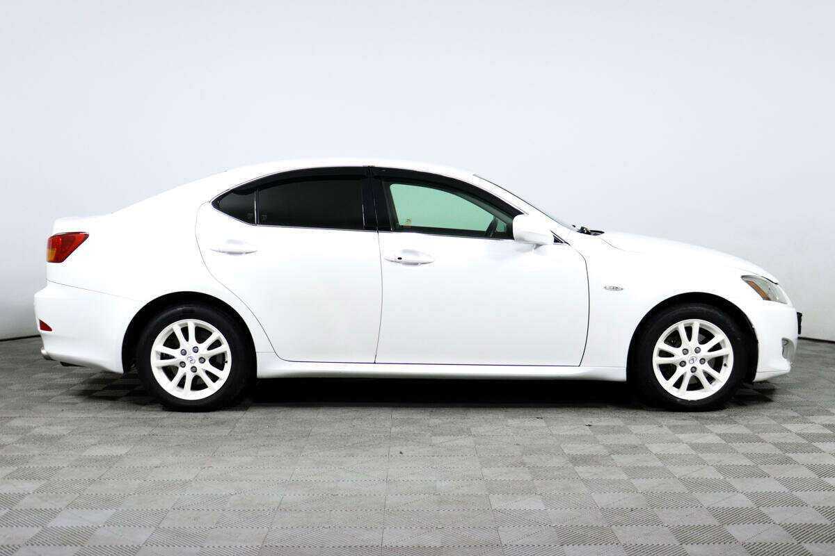 Lexus IS с пробегом — 2006 год. Фото: #3