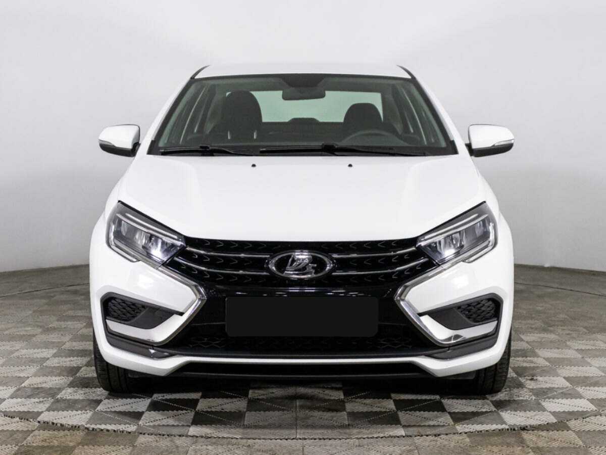Lada (ВАЗ) Vesta с пробегом — 2023 год. Фото: #1