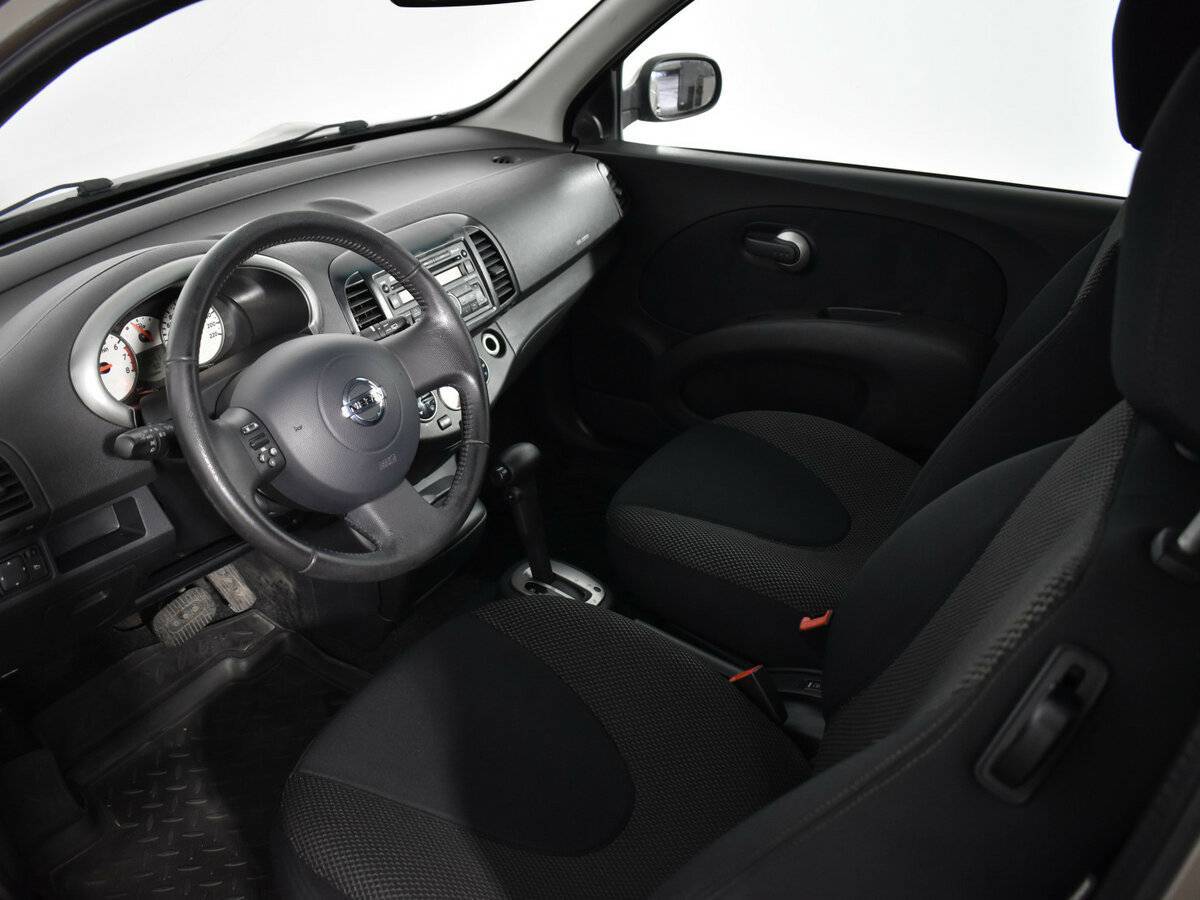 Nissan Micra с пробегом — 2008 год. Фото: #8