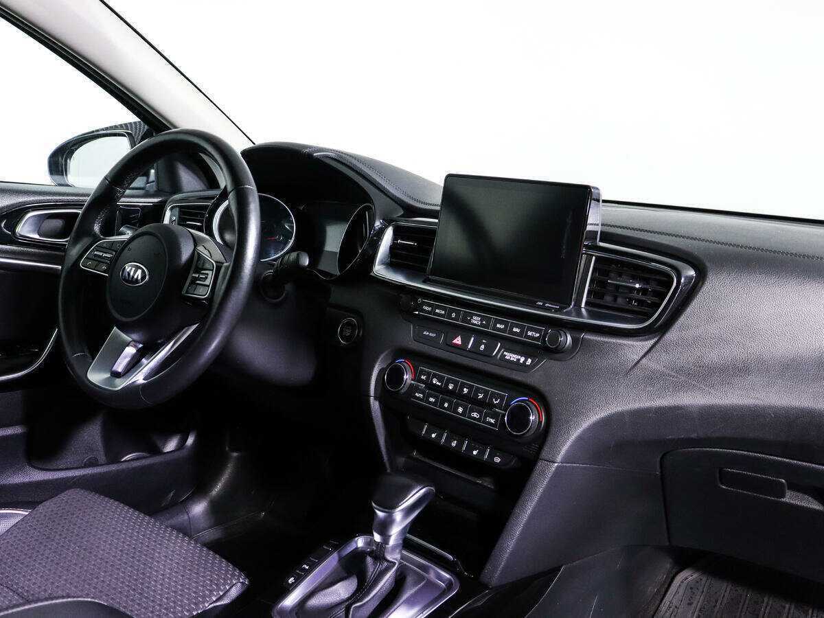Kia Ceed с пробегом — 2018 год. Фото: #8