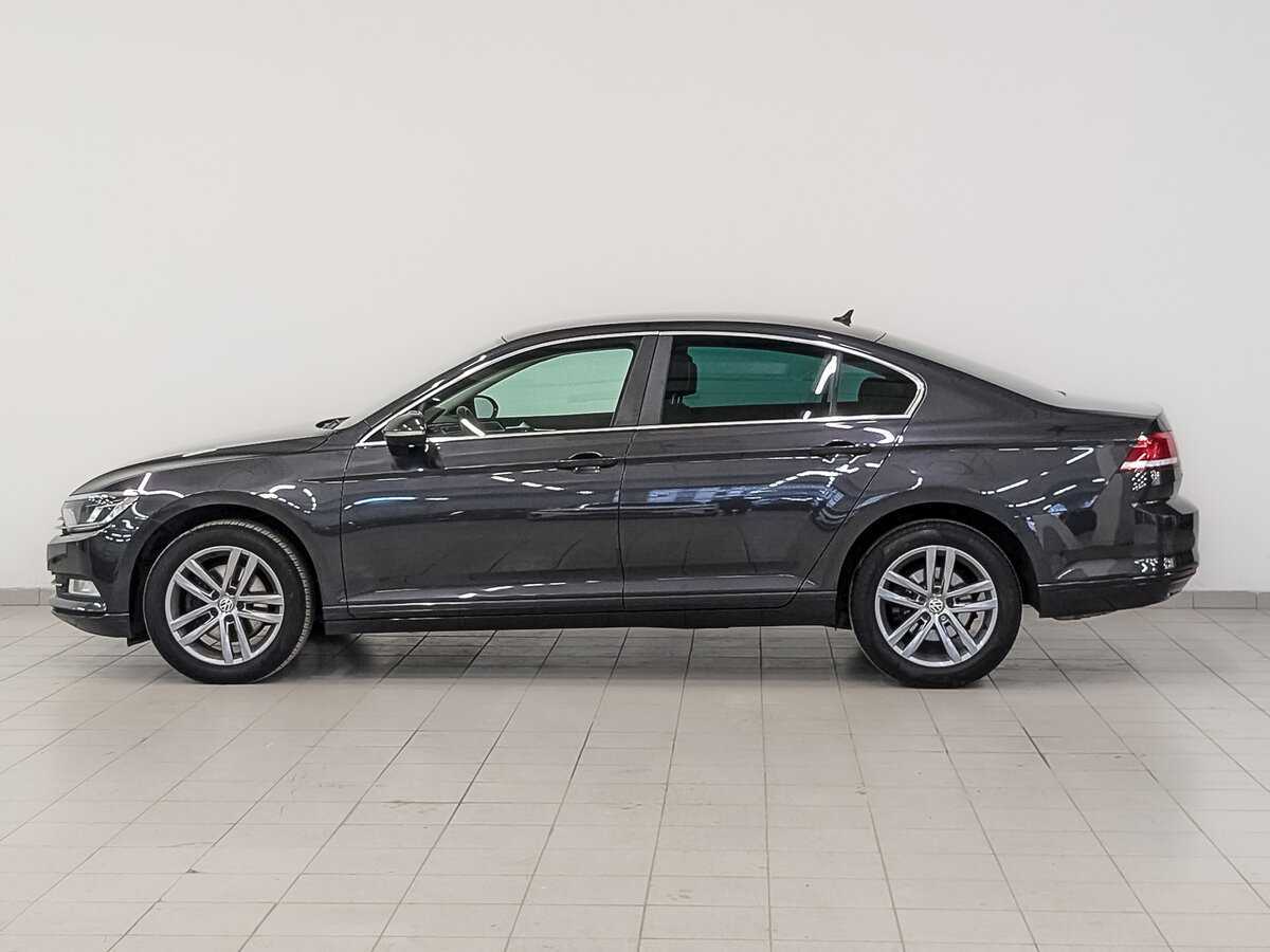 Volkswagen Passat с пробегом — 2019 год. Фото: #7