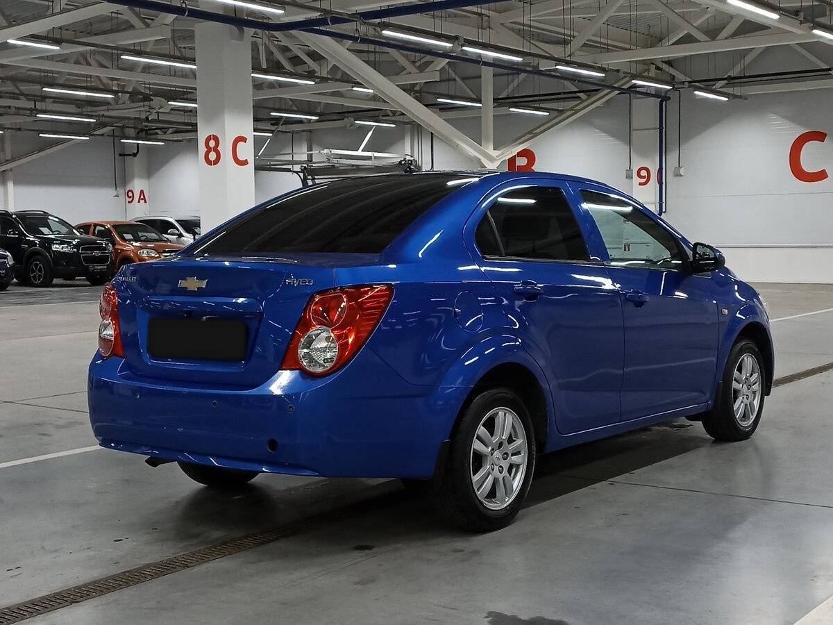 Chevrolet Aveo с пробегом — 2012 год. Фото: #4