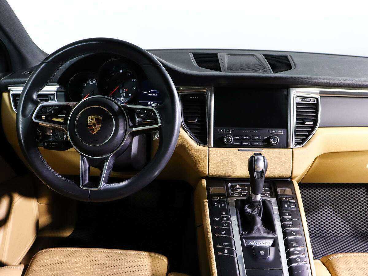 Porsche Macan с пробегом — 2017 год. Фото: #7