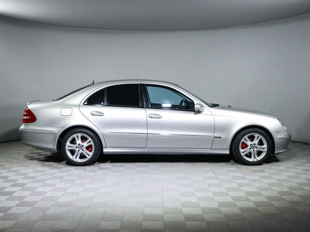 Mercedes-Benz E-Класс с пробегом — 2005 год. Фото: #2