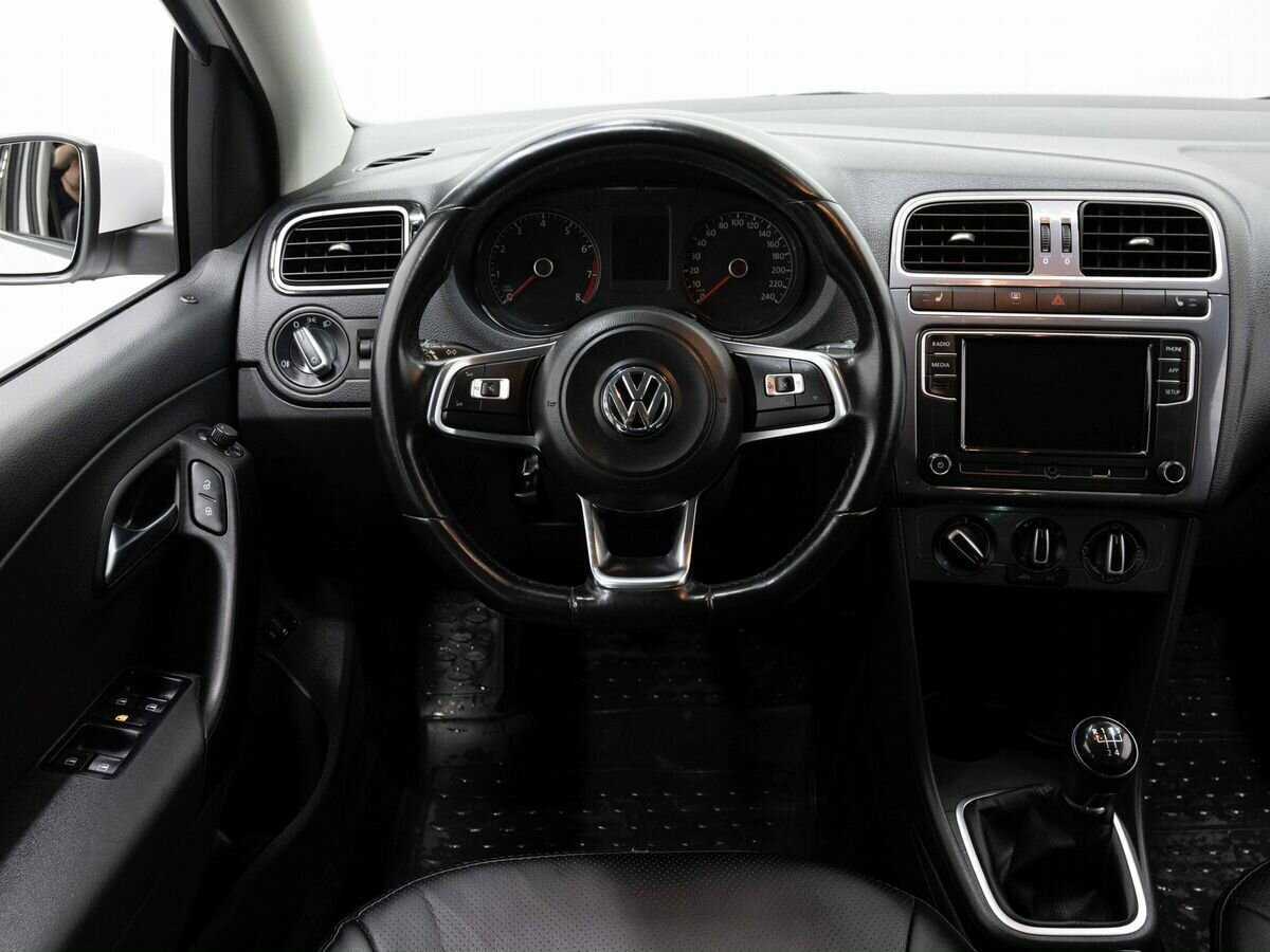 Volkswagen Polo с пробегом — 2020 год. Фото: #14