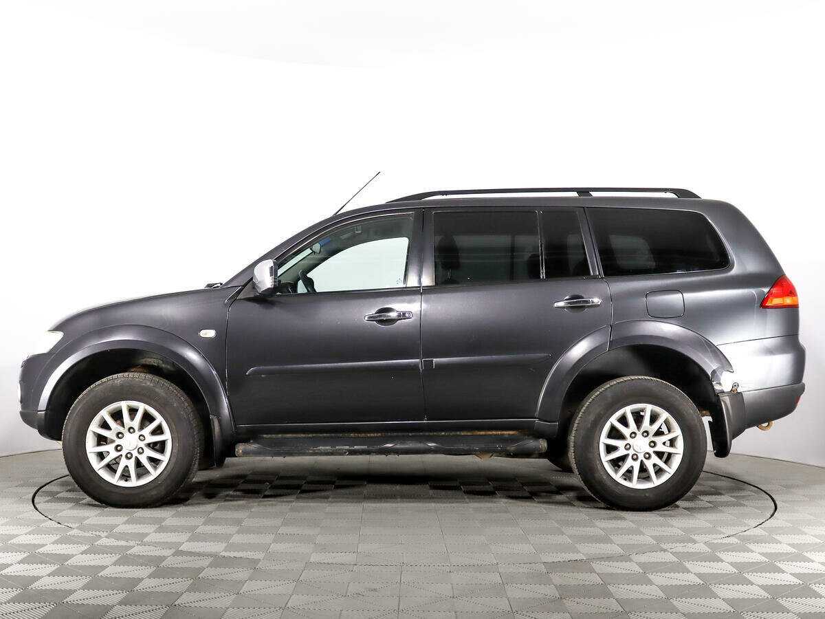Mitsubishi Pajero Sport с пробегом — 2011 год. Фото: #7