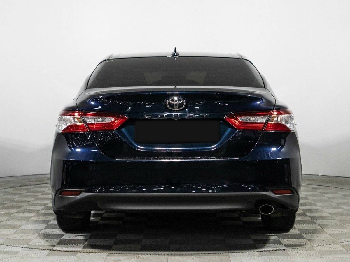 Toyota Camry с пробегом — 2019 год. Фото: #5