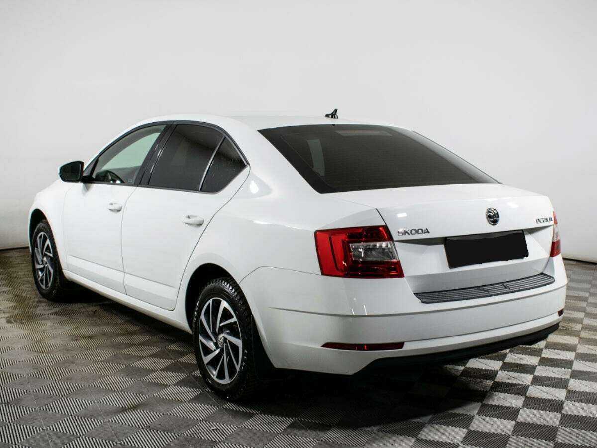 Skoda Octavia с пробегом — 2020 год. Фото: #4