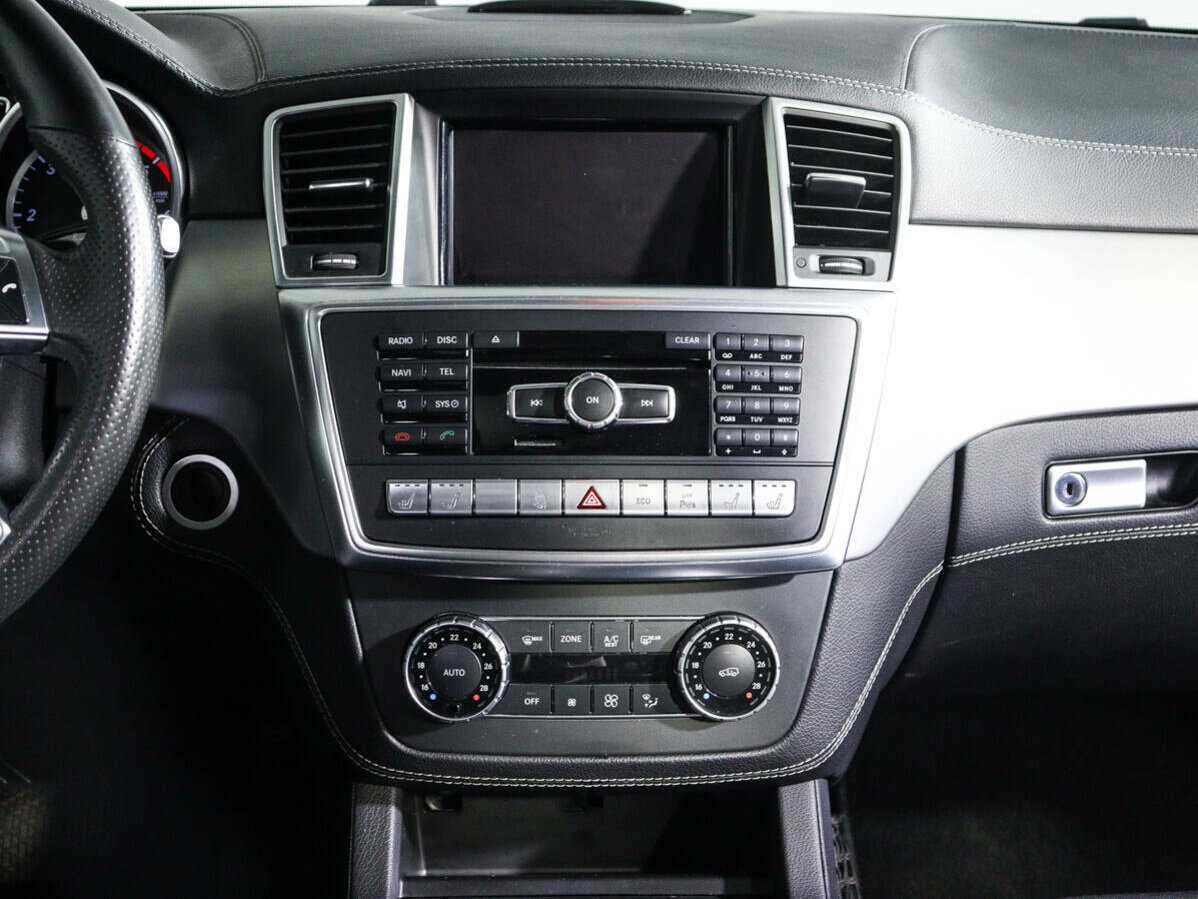 Mercedes-Benz GL-Класс с пробегом — 2014 год. Фото: #12