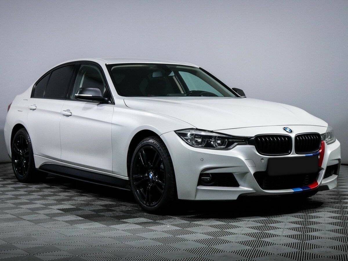 BMW 3 серии с пробегом — 2016 год. Фото: #2