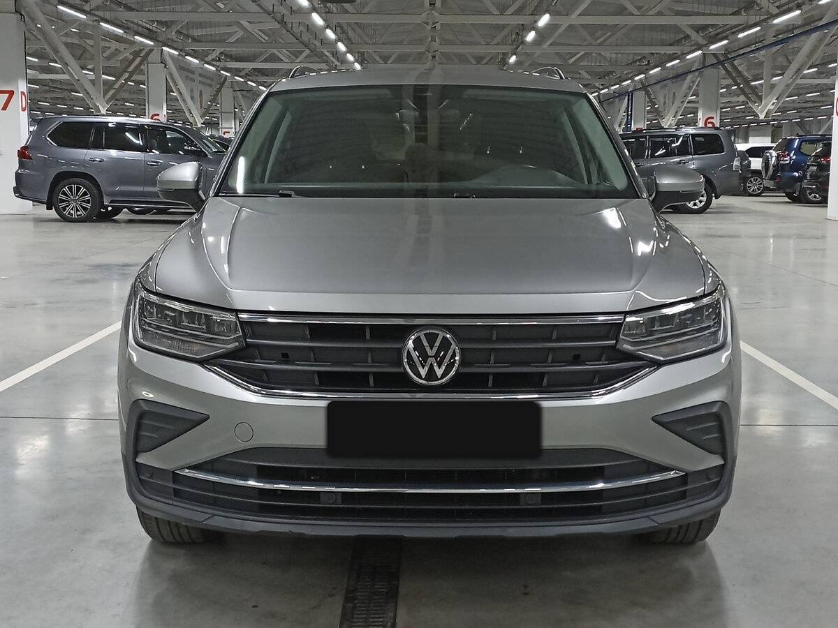 Volkswagen Tiguan с пробегом — 2021 год. Фото: #1