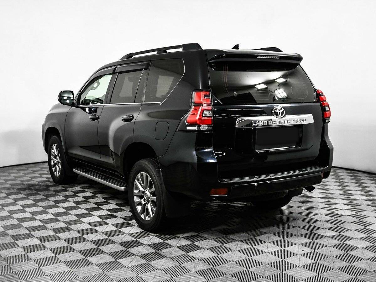 Toyota Land Cruiser Prado с пробегом — 2018 год. Фото: #6