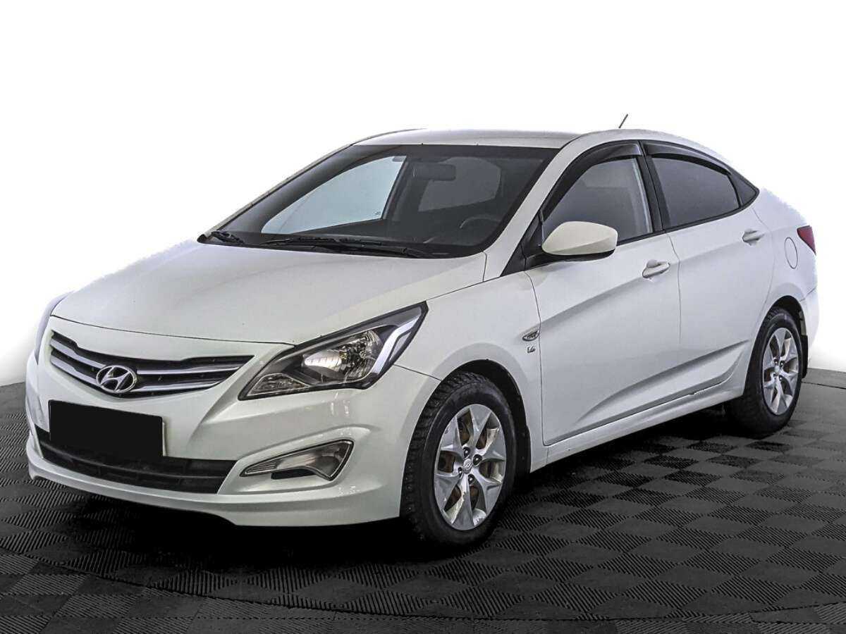 Hyundai Solaris с пробегом — 2015 год. Посмотреть фото