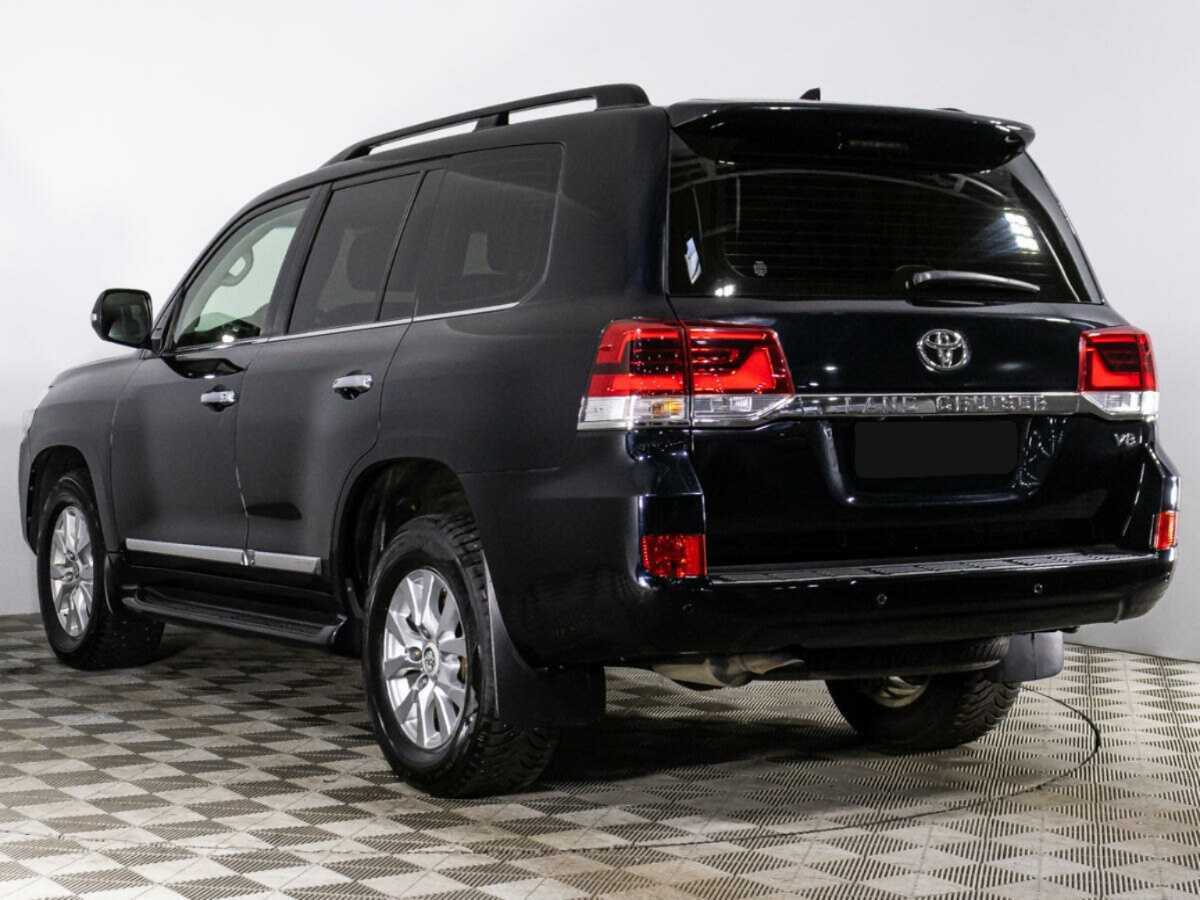 Toyota Land Cruiser с пробегом — 2018 год. Фото: #6