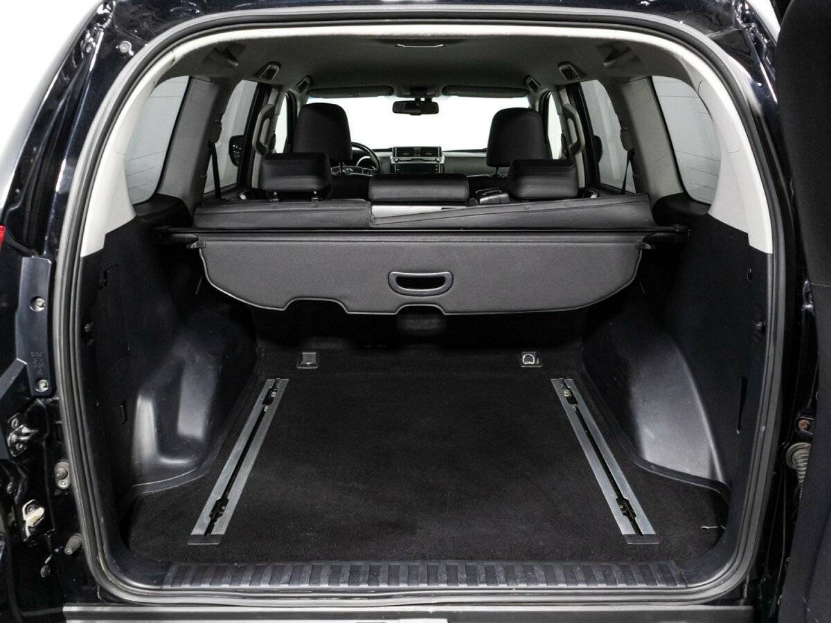Toyota Land Cruiser Prado с пробегом — 2015 год. Фото: #14