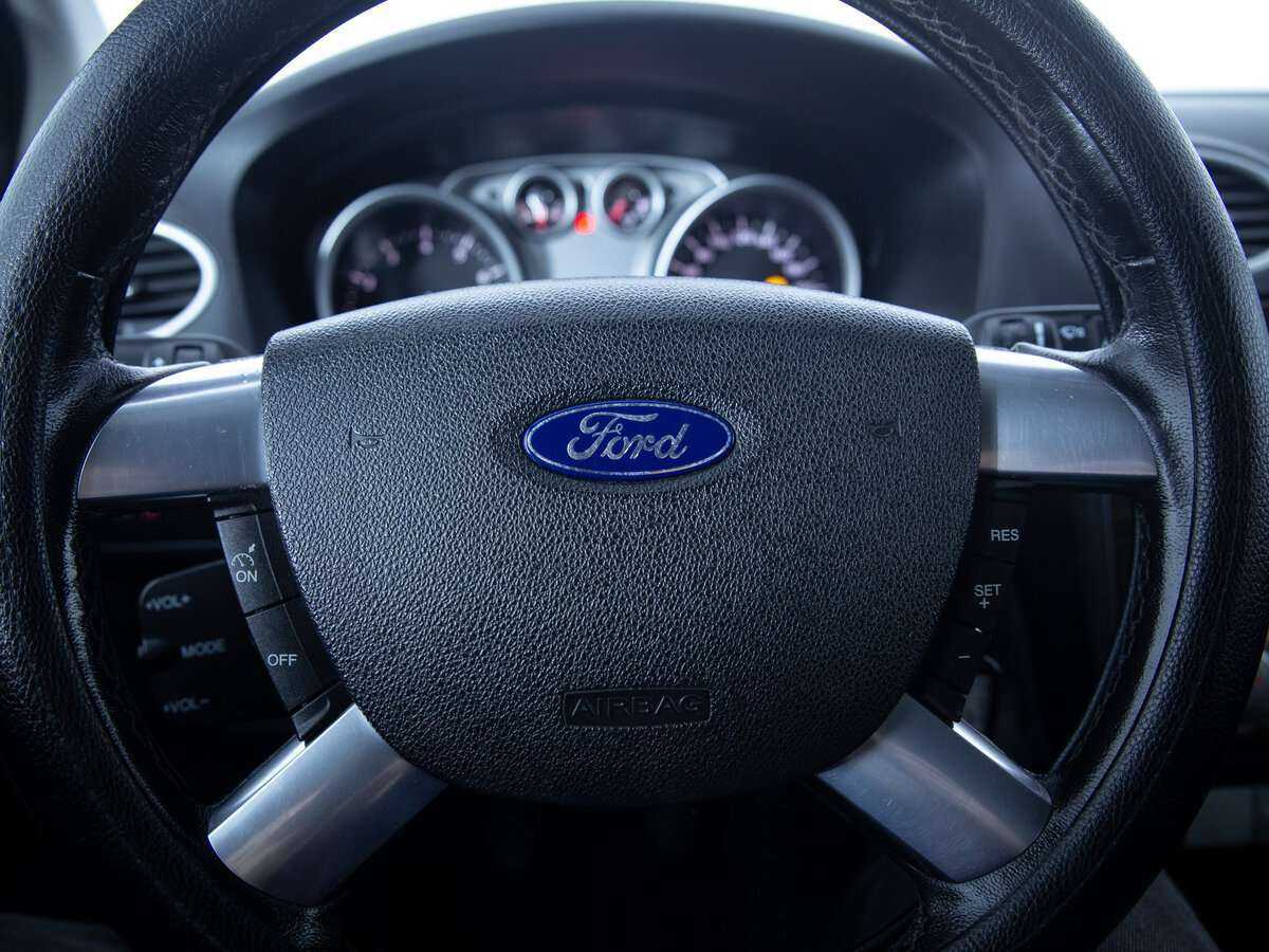 Ford Focus с пробегом — 2008 год. Фото: #10