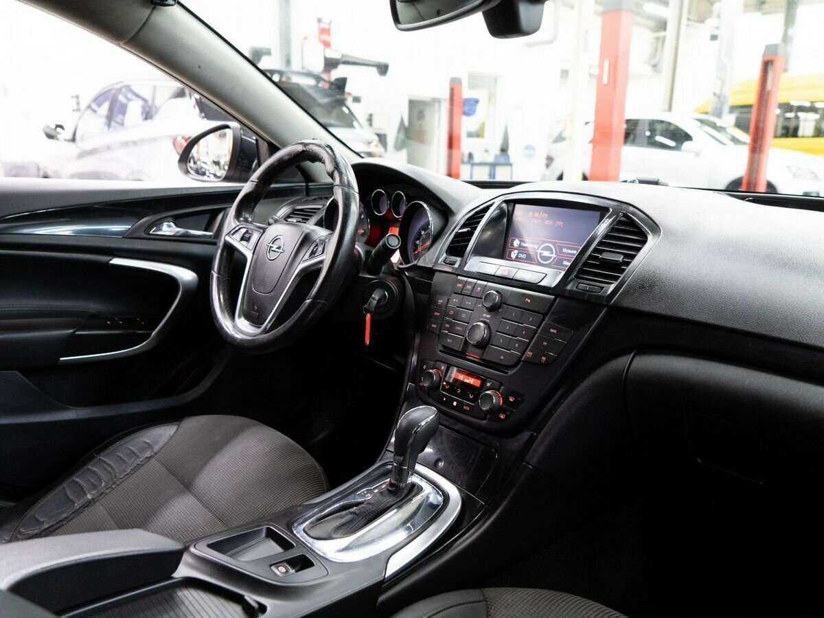 Opel Insignia с пробегом — 2011 год. Фото: #15