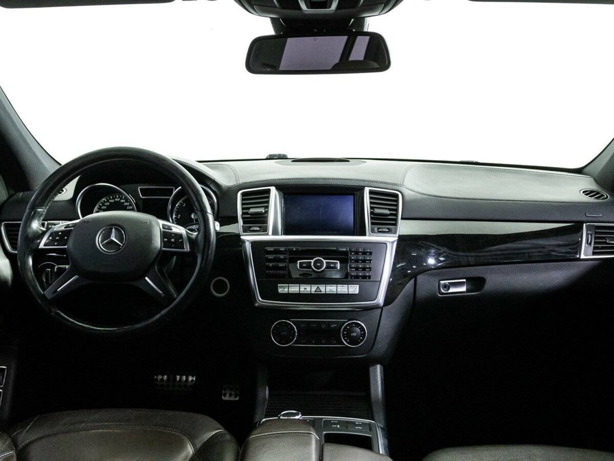 Mercedes-Benz GL-Класс с пробегом — 2015 год. Фото: #12