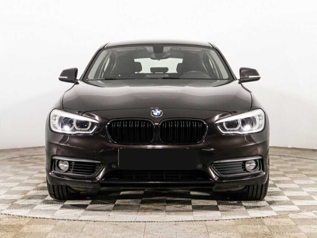 BMW 1 серии с пробегом — 2017 год. Фото: #1