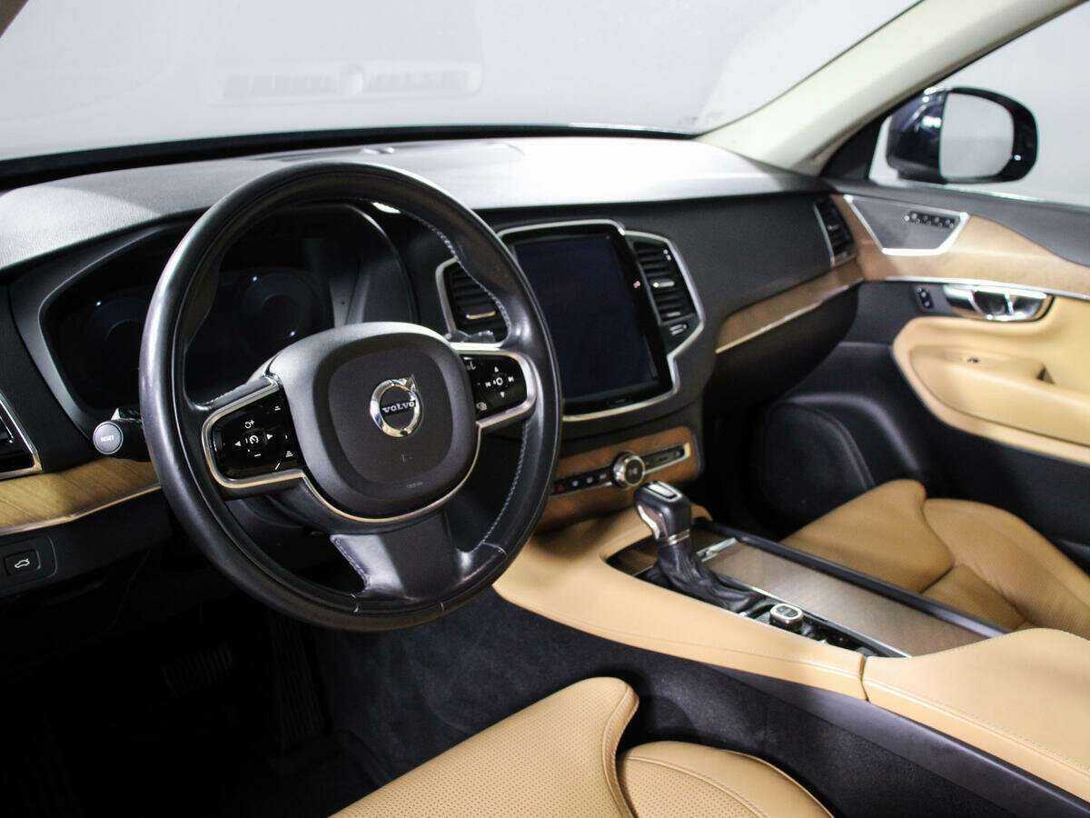 Volvo XC90 с пробегом — 2015 год. Фото: #11